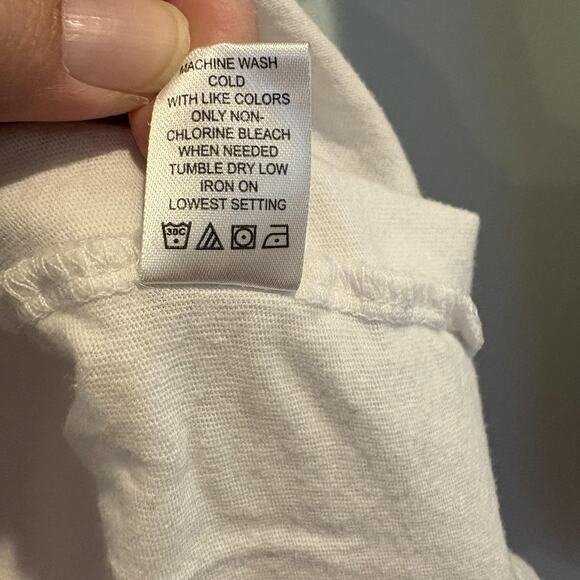 Lot of 2 Pac Cares Shirts Small White Yin Yang Just Chill Floral Graphic Tees - Picture 9 of 16